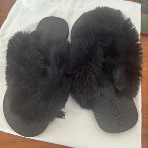 Alexis Faux Fur Sandals Size 41 -42 New Never worn